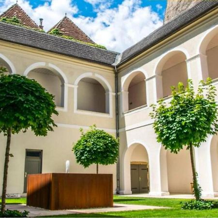 Smile Apartments zur Gozzoburg Krems an der Donau Extérieur photo